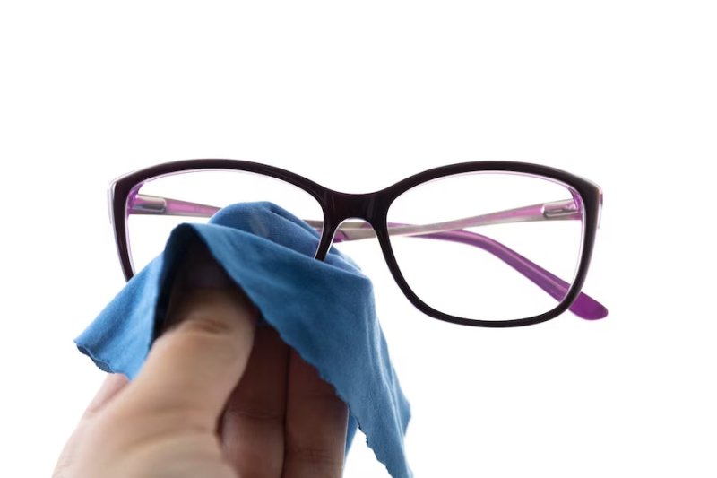 Buy Designer Glasses Online UK: Prescription, Returns, Warranty & Authenticity Checklist - Ardor Eyewear