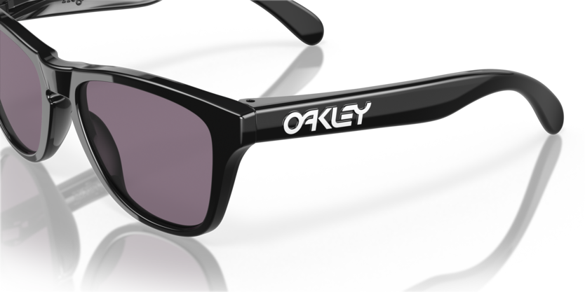 Black - 0OJ9009 888392588166 OAKLEY YOUTH SUN Sunglasses Kids Unisex Square