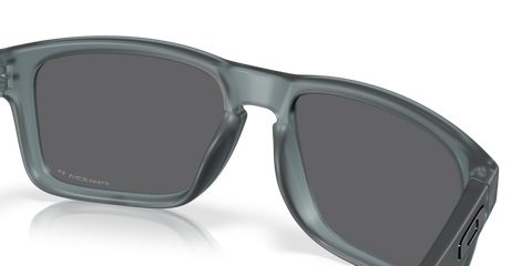 Matte Crystal Black - 0OO9102 888392642011