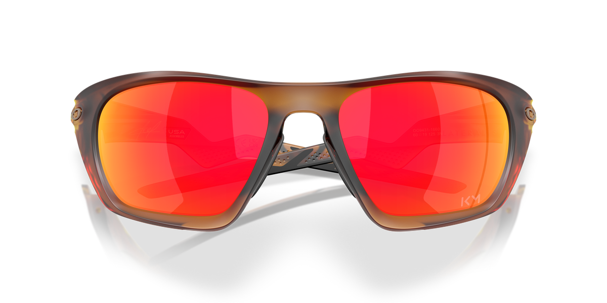 0OO9431 Matte Dark Amber close front view image 8 barcode 888392676610
