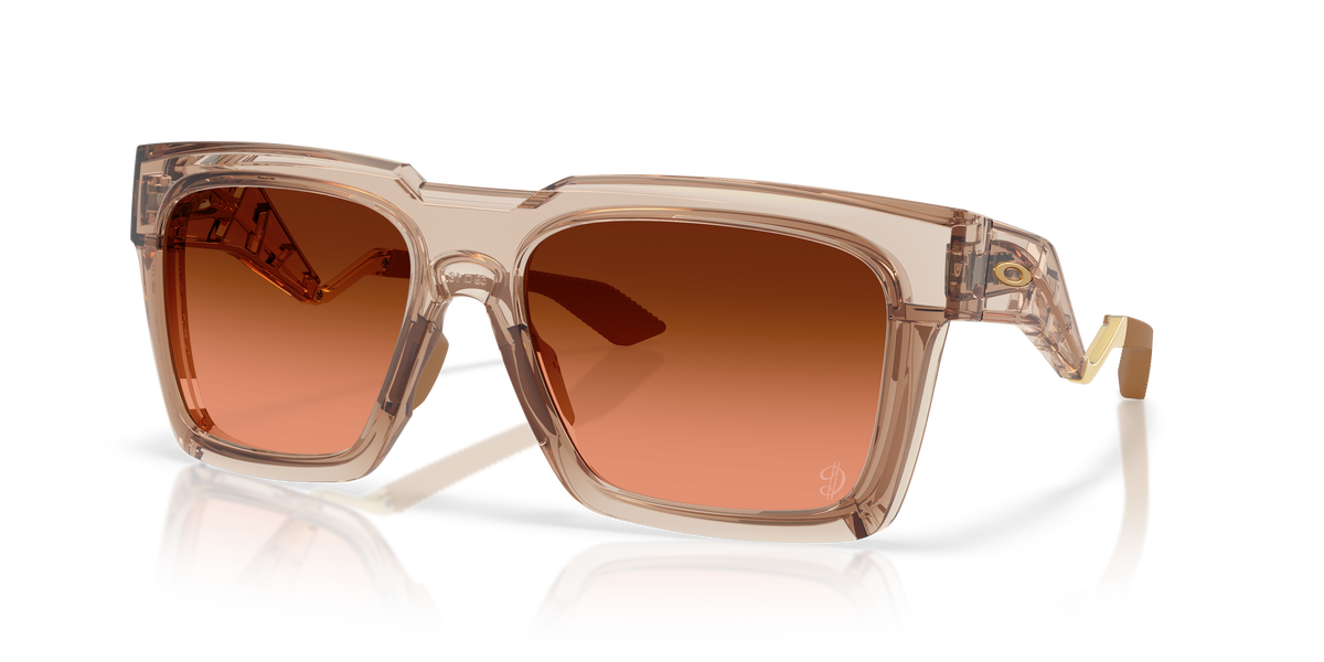 0OO9485 Transparent Warm Brown three quarter view image 1 barcode 888392676665