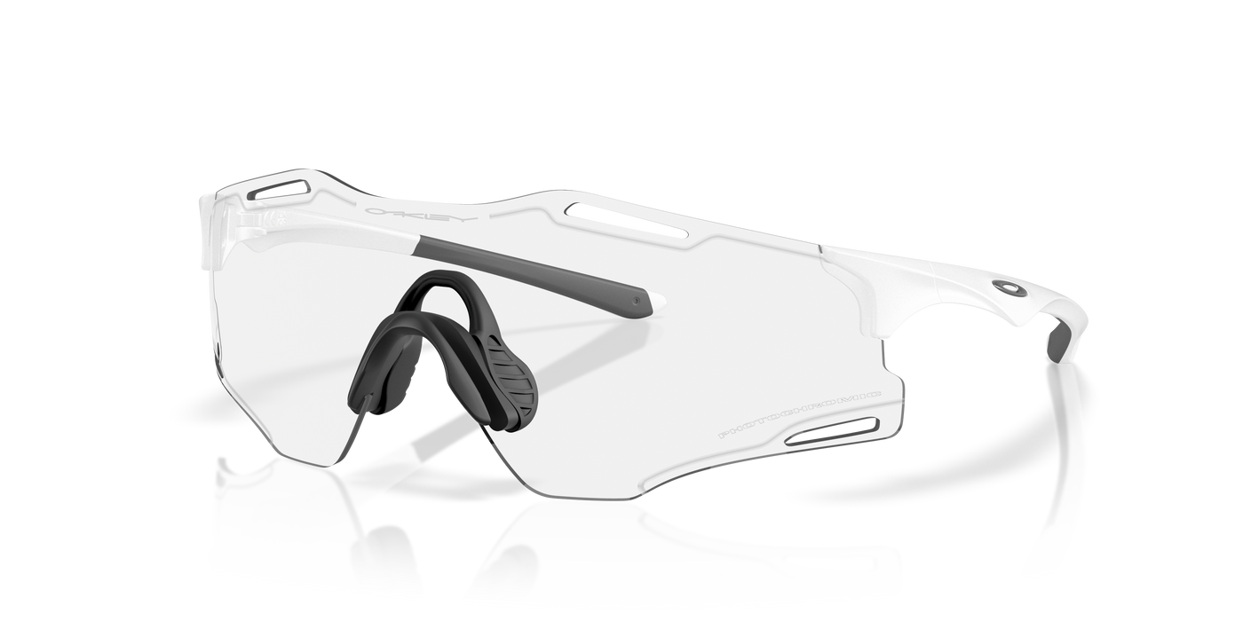 Oakley OO9512D Matte White (951201) - Clear to Black Iridium Photochromic 888392672414