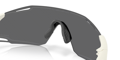 888392672582