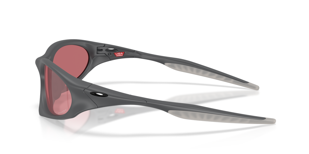 0OO9539 Matte Carbon side view image 2 barcode 888392702104