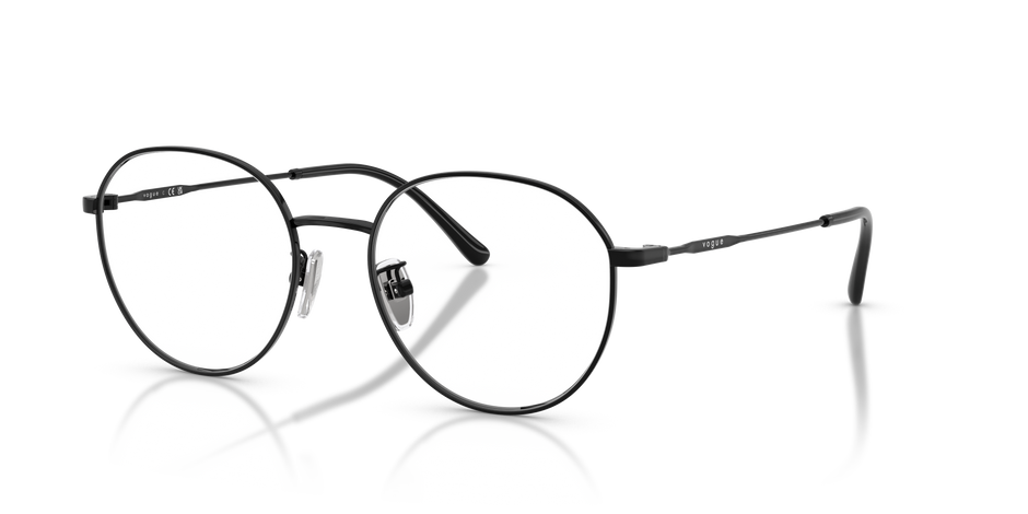 0VO4364D Black three quarter view image 1 barcode 8056262909362