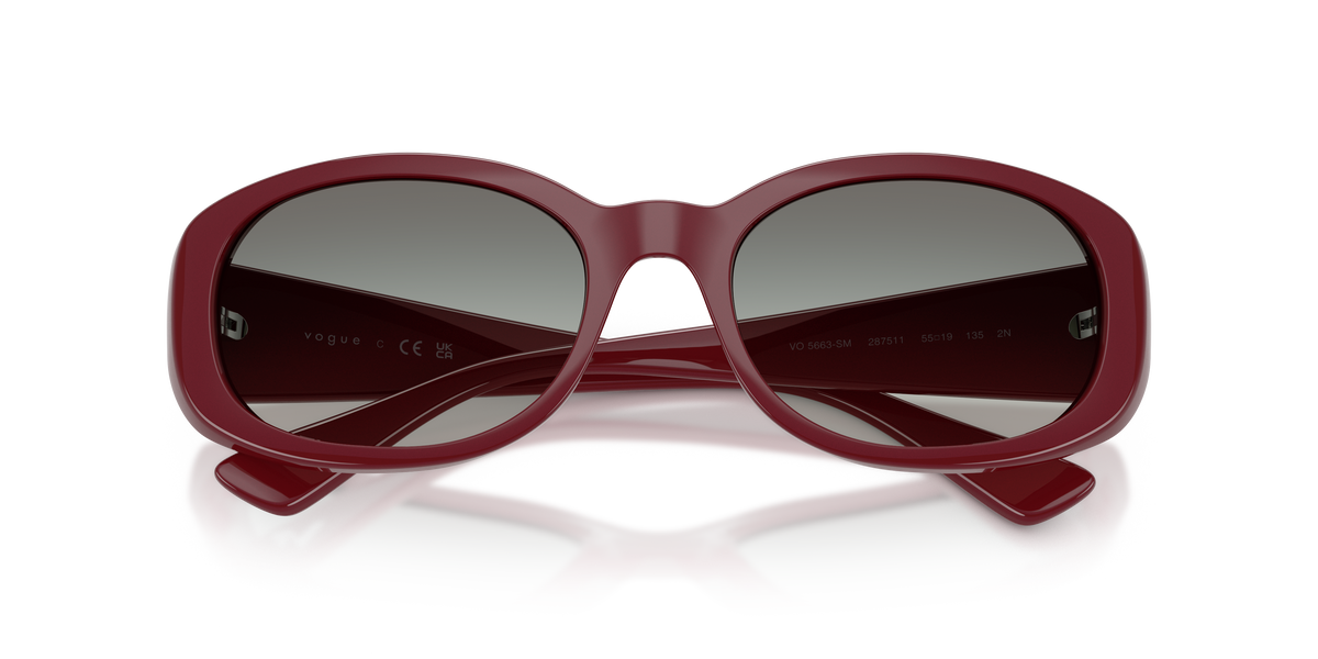 0VO5663SM Full Cherry close front view image 6 barcode 8056262886229