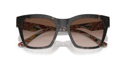 Havana On White Barrow - 0DG4384 8056597951777