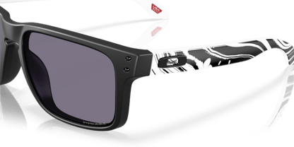 Matte Black - 0OO9102 888392642134