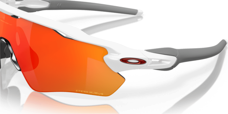 Polished White - 0OO9208 888392356048