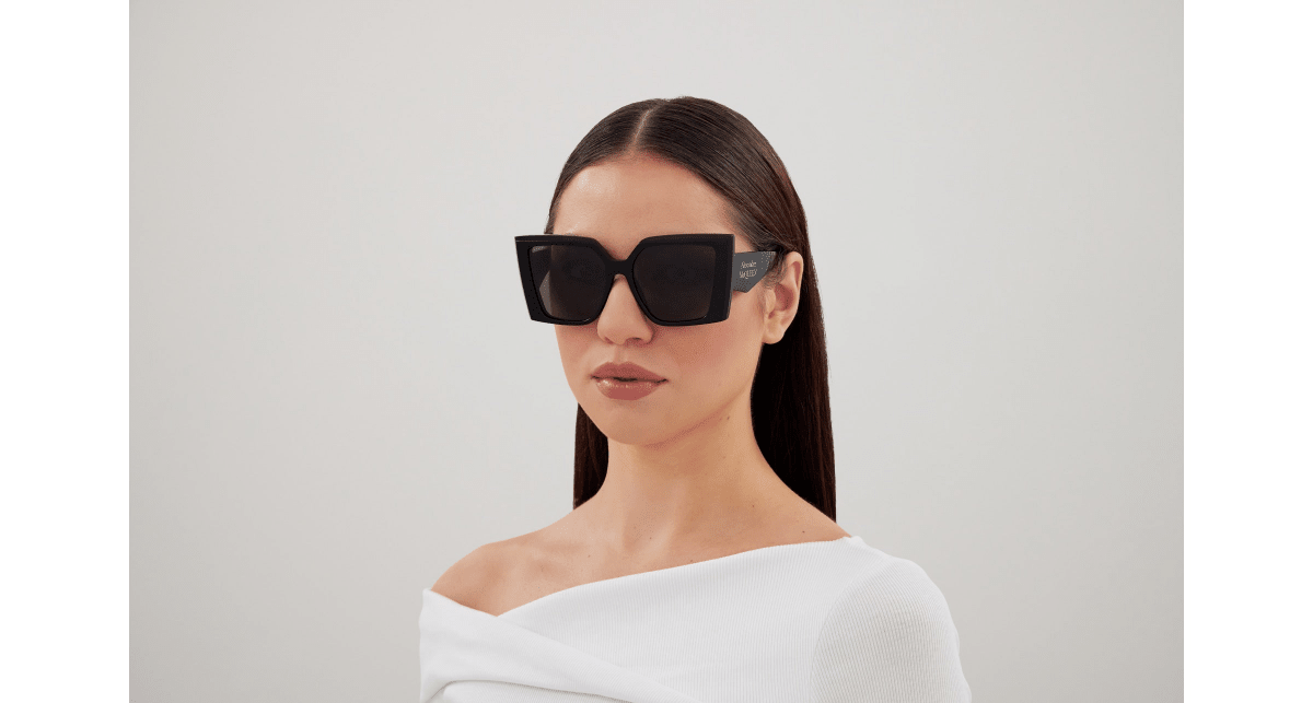 Alexander McQueen AM0467S Black 889652509549