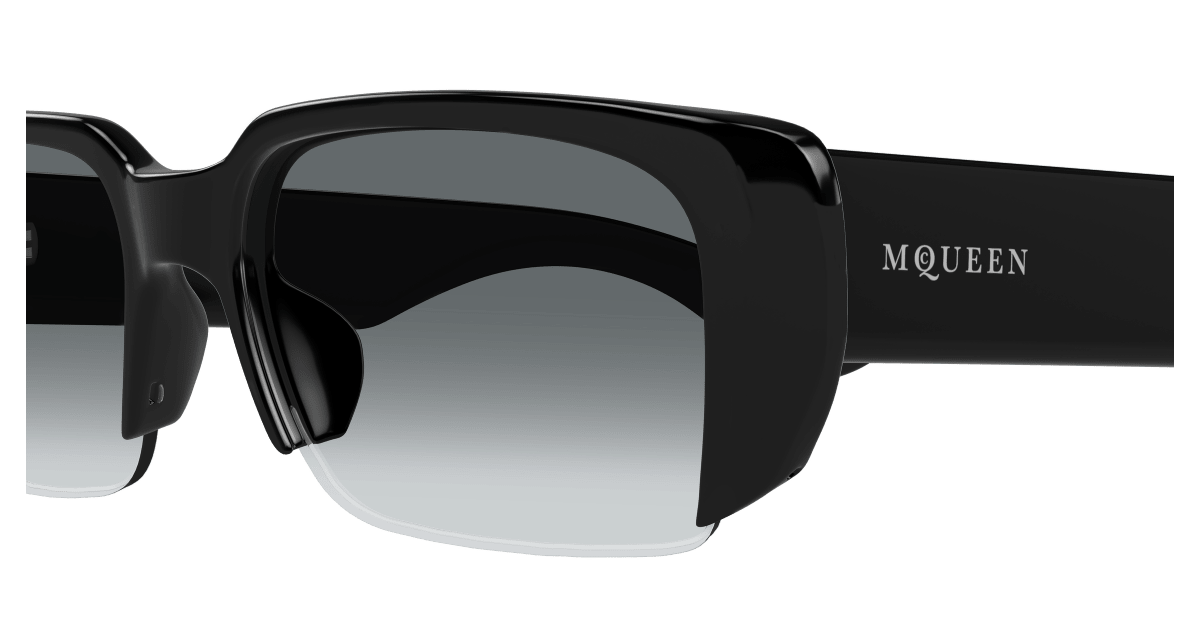 Alexander McQueen AM0532S Black 889652589954