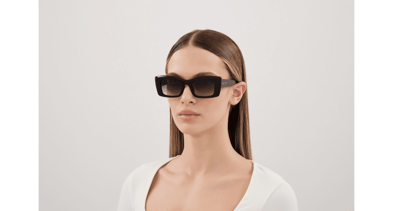 AM0526S - BLACK - Alexander McQueen - Alexander McQueen - BLACK - Ardor Eyewear 889652585727