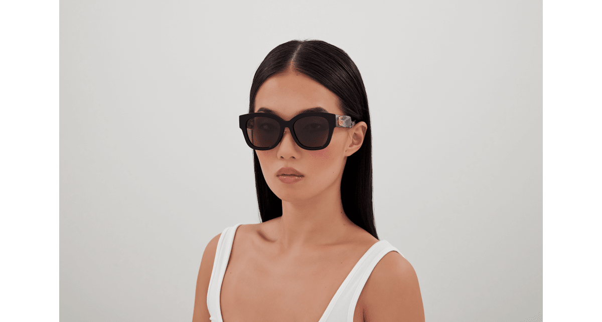 Gucci GG1550SK Black (Red) 889652472768