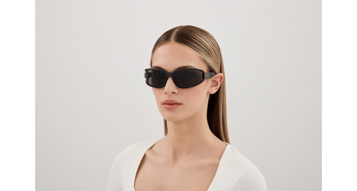 Gucci GG2011S Black 889652568270