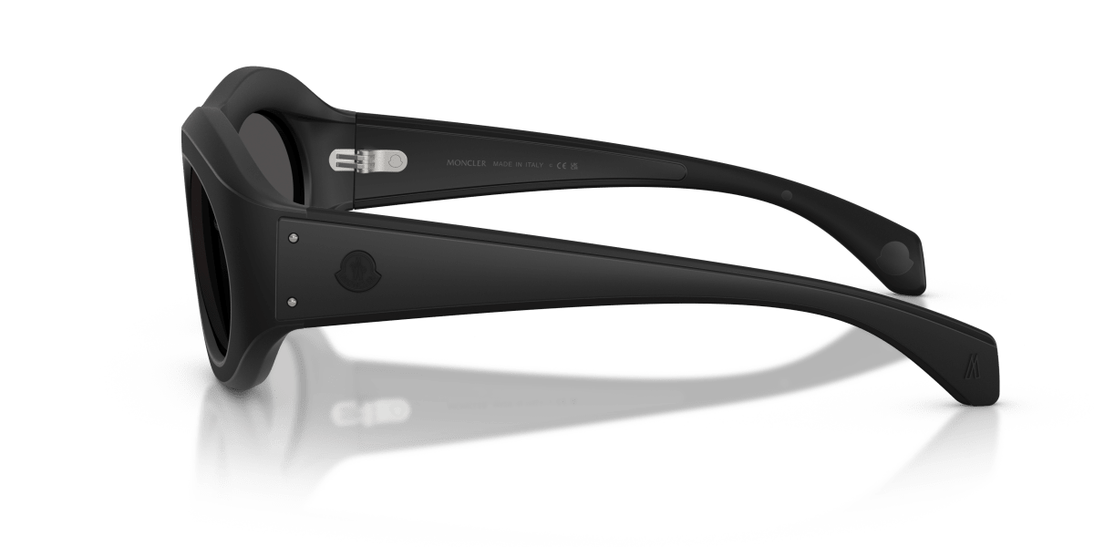 0ME8015U Matte Black/Matte Black side view image 2 barcode 8056262519646