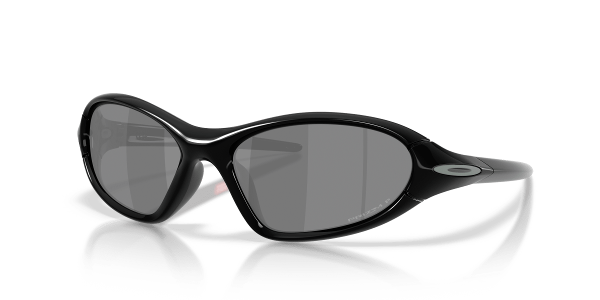 0OO9536 Polished Black three quarter view image 1 barcode 888392693921