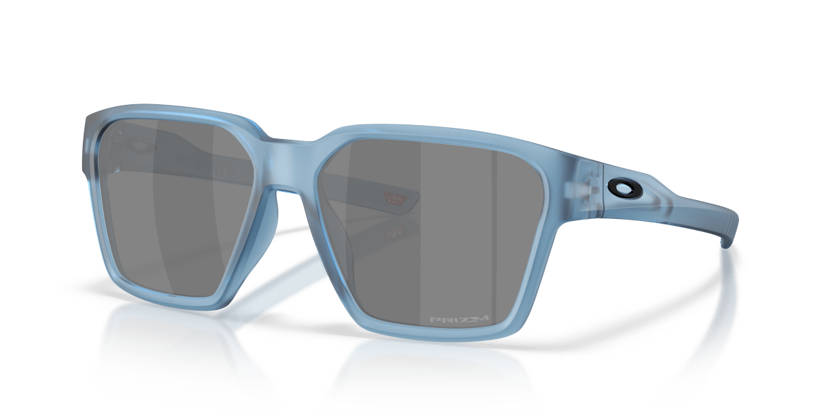 0OO9497 Matt Transparent Stonewash three quarter view image 1 barcode 888392675712