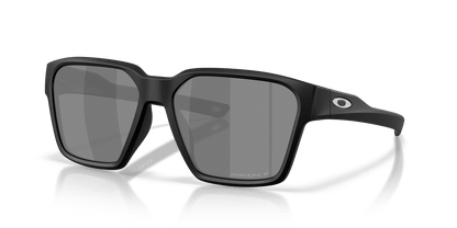 0OO9497 Matte Black / Prizm Black Polarized (949702) three quarter view image 1 barcode 888392675651