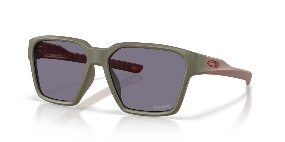 0OO9497 Matte Moss / Prizm Grey (949744) three quarter view image 1 barcode 888392701893