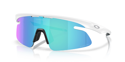 0OO9527D Matte White / Prizm Sapphire (952704) three quarter view image 1 barcode 888392684042