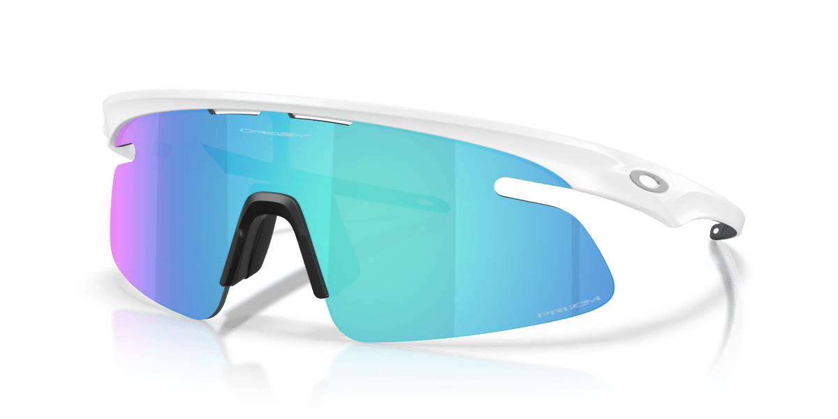 0OO9527D Matte White / Prizm Sapphire (952704) three quarter view image 1 barcode 888392684042