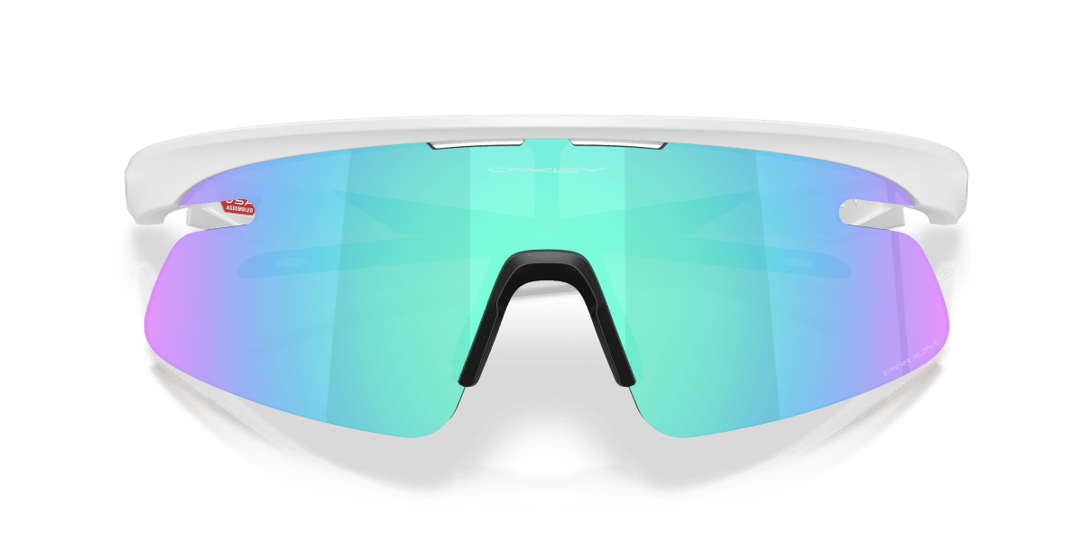 0OO9527D Matte White / Prizm Sapphire (952704) close front view image 8 barcode 888392684042