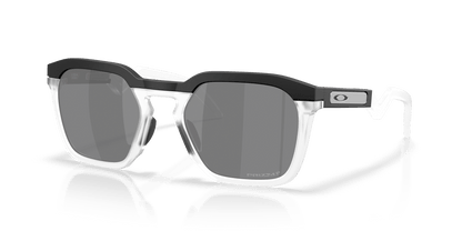 0OO9533 Matte Black / Prizm Black Polarized (953306) three quarter view image 1 barcode 888392687401