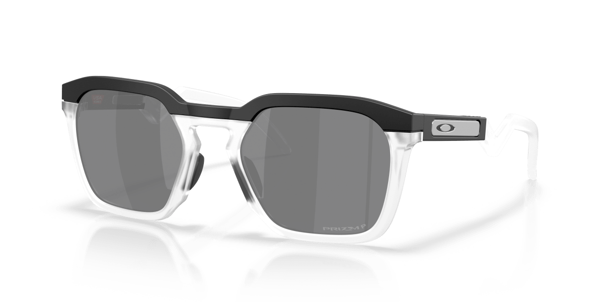 0OO9533 Matte Black / Prizm Black Polarized (953306) three quarter view image 1 barcode 888392687401