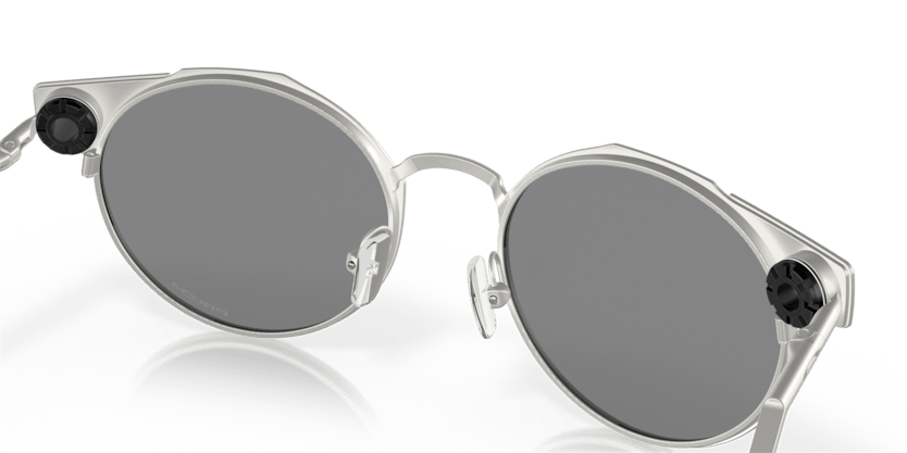 Satin Chrome - 0OO6046 888392464033