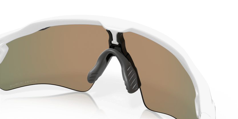 Polished White - 0OO9208 888392356048